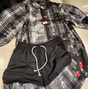 Size XL NIKE KYRIE IRVING BLACK GRANITE GRAPHIC SHORT SWEATSET